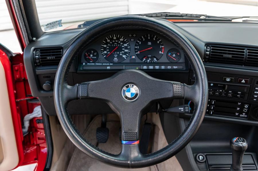 Панель приборов BMW M3 Coupe (E30) 1988 года  (NA) (фото 98 из 231)